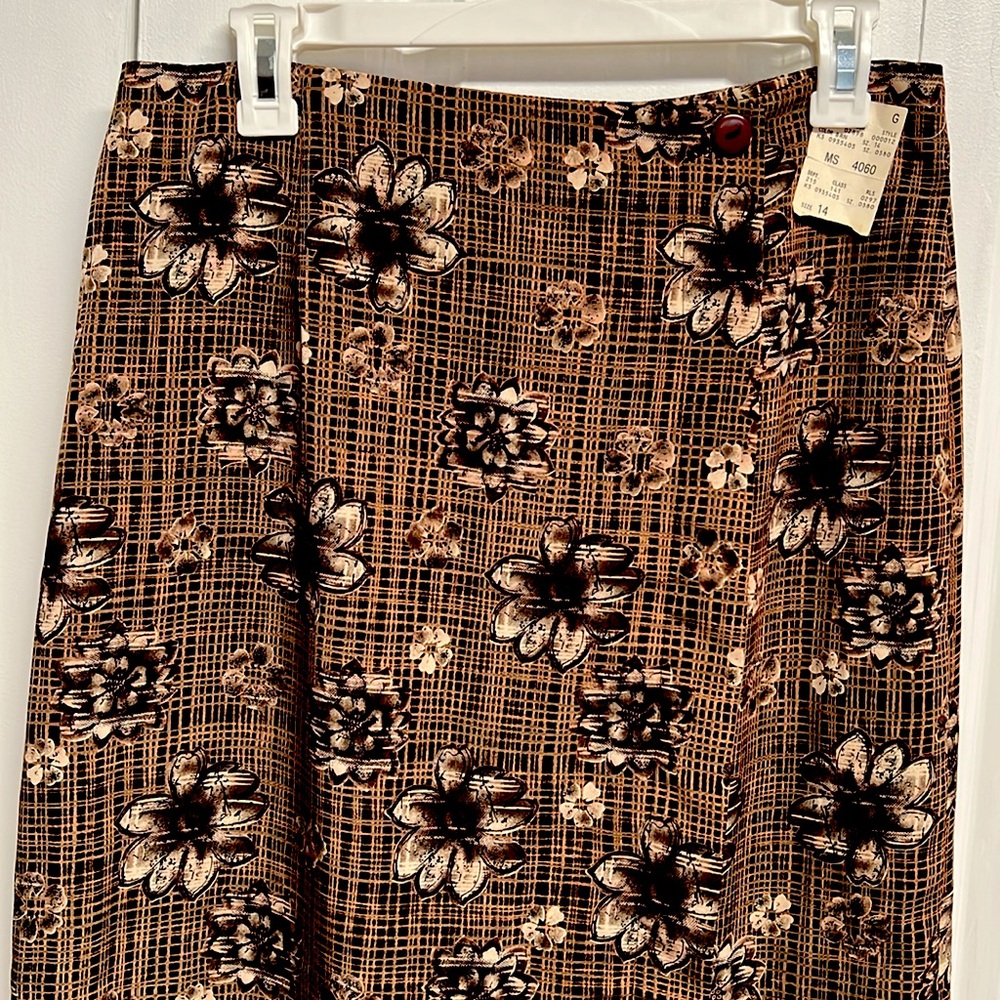 Vintage Maggie Lawrence Brown Floral Print Wrap Maxi Skirt Size 14 with Tags - Picture 2 of 9